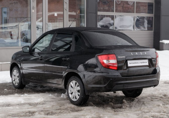 Подержанный автомобиль LADA (ВАЗ) Granta Sedan 2023 года (7 фото)
