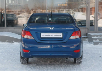 Подержанный автомобиль Hyundai Solaris Sedan 2013 года (6 фото)