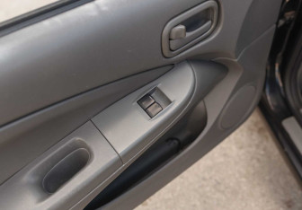 Подержанный автомобиль Nissan Almera Classic 2011 года (15 фото)