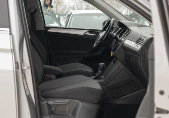 Подержанный автомобиль Volkswagen Tiguan 2017 года (19 фото)