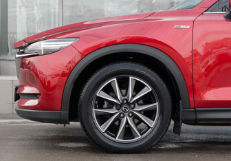 Подержанный автомобиль Mazda CX-5 2018 года (9 фото)