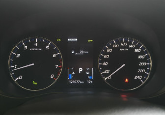 Подержанный автомобиль Mitsubishi Outlander 2019 года (10 фото)