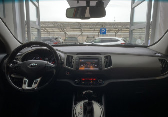 Подержанный автомобиль Kia Sportage 2014 года (8 фото)