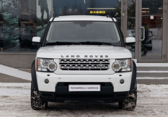Подержанный автомобиль Land Rover Discovery 2013 года (2 фото)