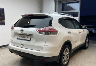 Подержанный автомобиль Nissan X-Trail 2015 года (5 фото)