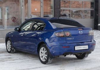 Подержанный автомобиль Mazda 3 Sedan 2006 года (7 фото)
