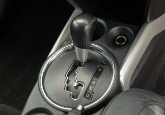 Подержанный автомобиль Mitsubishi RVR Suv 2010 года (16 фото)
