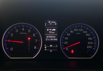 Подержанный автомобиль Honda CR-V 2012 года (7 фото)