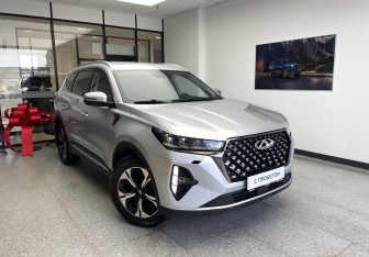 Подержанный автомобиль Chery Tiggo 7 Pro Max 2023 года (3 фото)