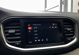 Подержанный автомобиль LADA (ВАЗ) Vesta Sedan 2023 года (14 фото)