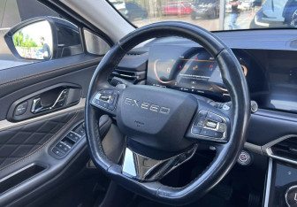 Подержанный автомобиль Exeed TXL 2022 года (18 фото)