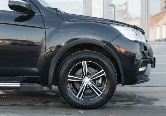 Подержанный автомобиль Lifan X60 2017 года (9 фото)