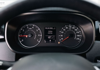 Подержанный автомобиль Renault Arkana 2019 года (13 фото)