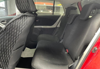 Подержанный автомобиль Toyota Yaris Hatchback 2008 года (9 фото)