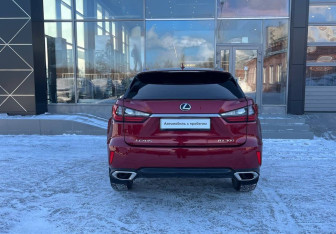 Подержанный автомобиль Lexus RX 2018 года (6 фото)