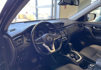 Подержанный автомобиль Nissan X-Trail 2021 года (7 фото)