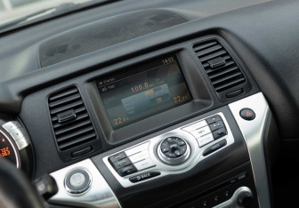 Подержанный автомобиль Nissan Murano Suv 2011 года (14 фото)