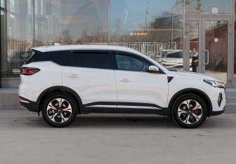 Подержанный автомобиль Chery Tiggo 7 Pro Max 2024 года (4 фото)