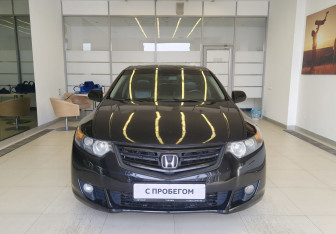 Подержанный автомобиль Honda Accord Sedan 2008 года (2 фото)