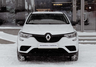 Подержанный автомобиль Renault Arkana 2020 года (2 фото)