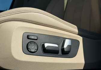 Подержанный автомобиль BMW X7 2019 года (8 фото)