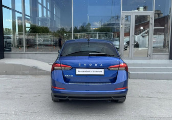 Подержанный автомобиль Skoda Rapid Liftback 2020 года (6 фото)