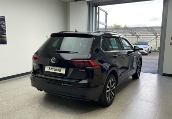 Подержанный автомобиль Volkswagen Tiguan 2019 года (4 фото)
