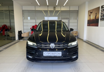 Подержанный автомобиль Volkswagen Tiguan 2020 года (2 фото)