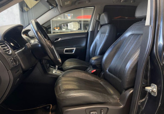 Подержанный автомобиль Opel Antara 2010 года (13 фото)