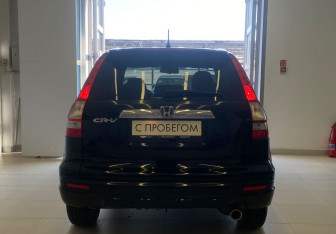 Подержанный автомобиль Honda CR-V 2012 года (5 фото)