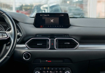 Подержанный автомобиль Mazda CX-5 2019 года (14 фото)