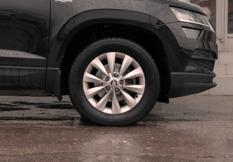 Подержанный автомобиль Skoda Karoq 2021 года (9 фото)