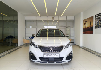 Подержанный автомобиль Peugeot 3008 2019 года (2 фото)
