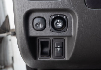 Подержанный автомобиль Ford Escape 2005 года (16 фото)