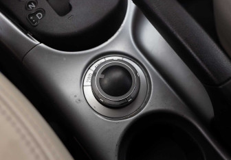 Подержанный автомобиль Mitsubishi Outlander 2008 года (15 фото)