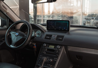 Подержанный автомобиль Volvo XC90 2007 года (10 фото)