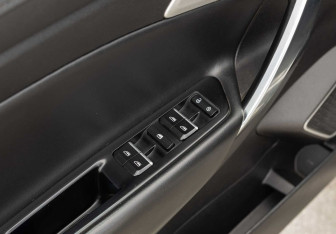 Подержанный автомобиль Geely Atlas 2020 года (17 фото)