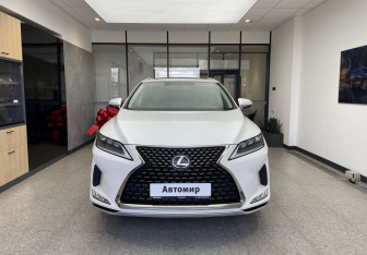Подержанный автомобиль Lexus RX 2019 года (2 фото)