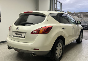 Подержанный автомобиль Nissan Murano Suv 2010 года (4 фото)