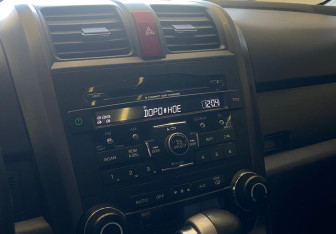 Подержанный автомобиль Honda CR-V 2012 года (8 фото)