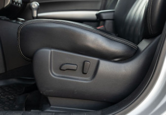 Подержанный автомобиль Nissan X-Trail 2011 года (18 фото)