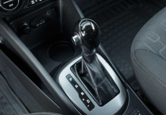 Подержанный автомобиль Kia Rio Sedan 2014 года (15 фото)