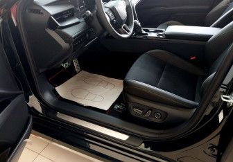 Новый Toyota Camry Sedan 2025 (9 фото)