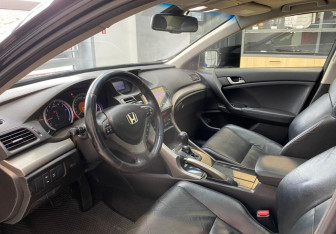 Подержанный автомобиль Honda Accord Sedan 2008 года (8 фото)