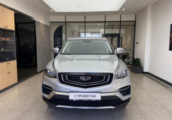 Подержанный автомобиль Geely Atlas Pro 2024 года (3 фото)