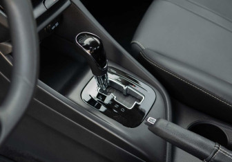 Подержанный автомобиль Changan Alsvin 2023 года (14 фото)