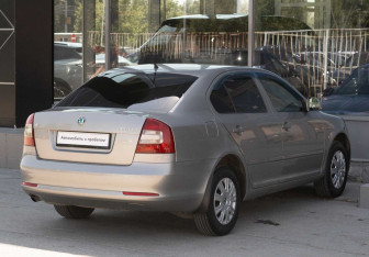 Подержанный автомобиль Skoda Octavia Liftback 2012 года (5 фото)