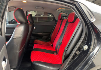 Подержанный автомобиль Kia Rio Sedan 2016 года (10 фото)