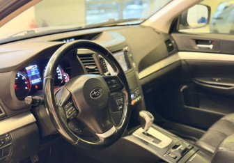 Подержанный автомобиль Subaru Outback Wagon 2013 года (9 фото)