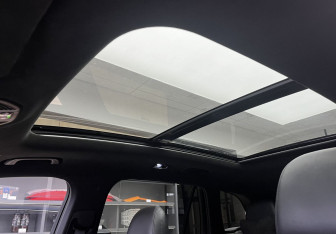 Подержанный автомобиль Geely Monjaro 2023 года (13 фото)